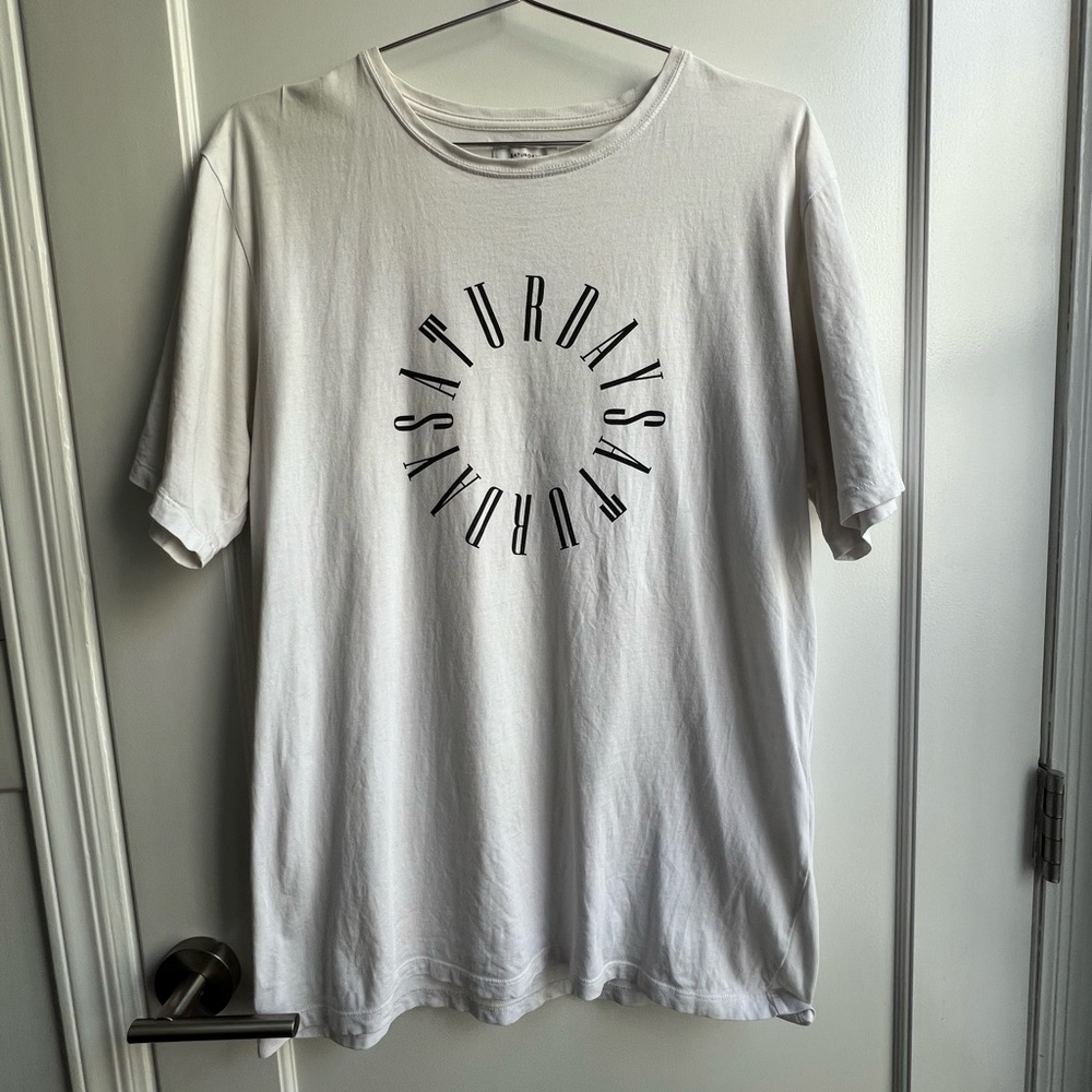 Saturdays New York City circle logo tee large